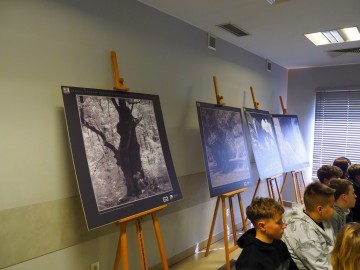 3. otwarcie wystawy drzewa w gminnym centrum kultury w rozprzy 26.02.2026, 